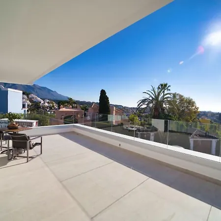 Calle Pleyades, Azahar De Apartment Marbella