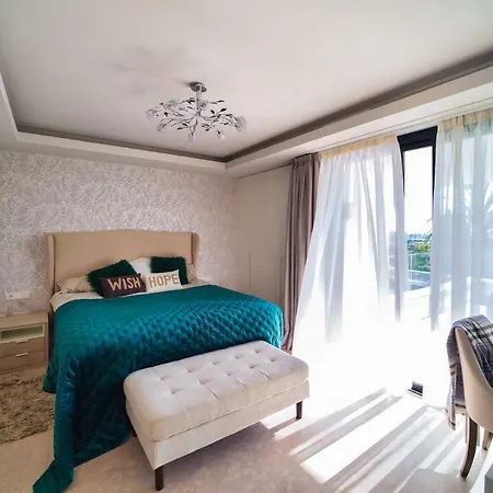 Calle Pleyades, Azahar De Apartment